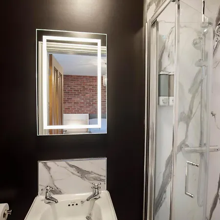 Walpole Getaway - Hot Tub, Games Room, Sleeps 8 בית נופש *