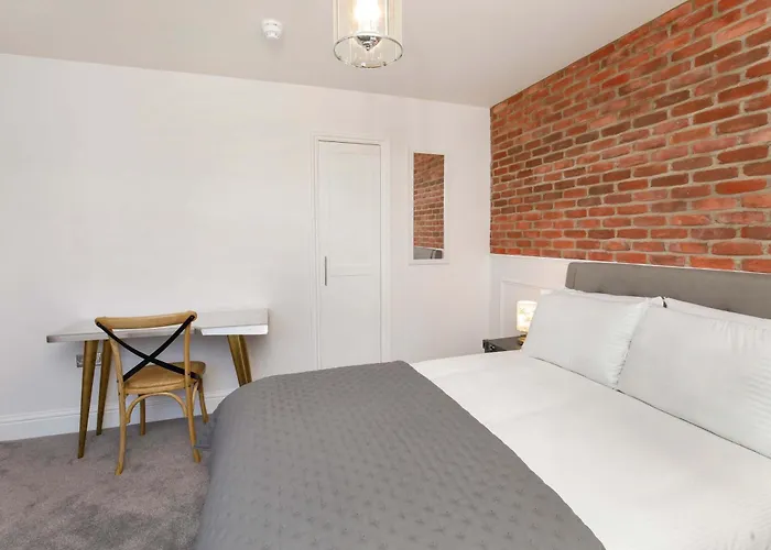 펜션 Walpole Getaway - Hot Tub, Games Room, Sleeps 8