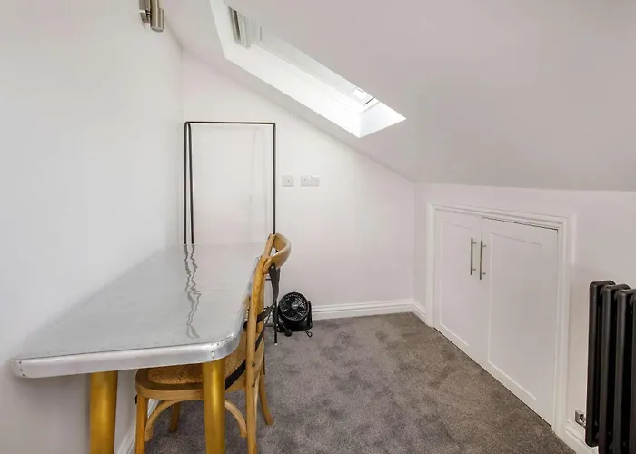 펜션 Walpole Getaway - Hot Tub, Games Room, Sleeps 8 요크