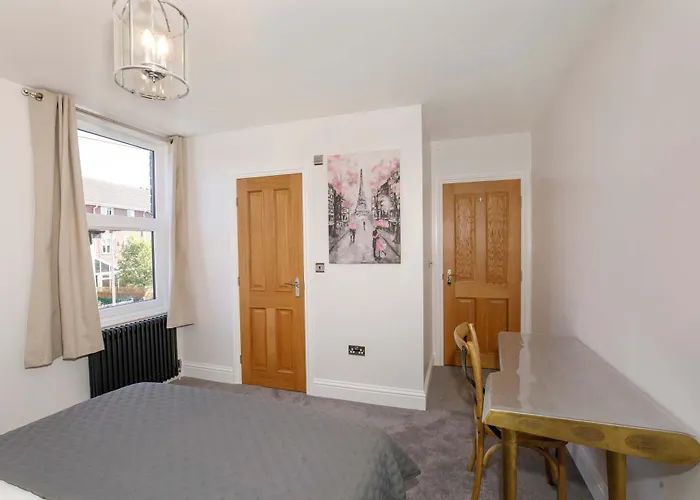 펜션 Walpole Getaway - Hot Tub, Games Room, Sleeps 8 *