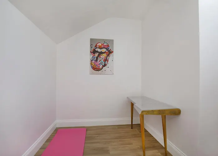 Dom wakacyjny Walpole Getaway - Hot Tub, Games Room, Sleeps 8 *