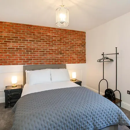 Vakantiehuis Walpole Getaway - Hot Tub, Games Room, Sleeps 8 York