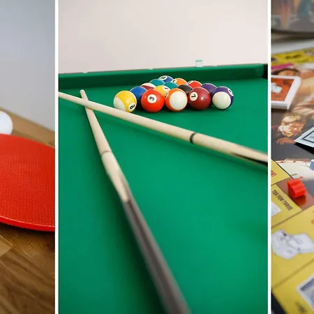 Walpole Getaway - Hot Tub, Games Room, Sleeps 8 * 요크